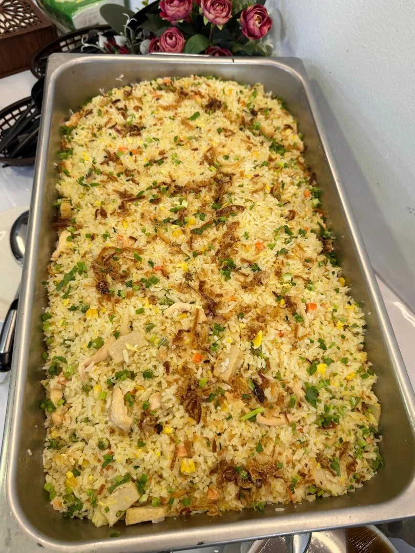 Hidangan nasi dalam pilihan buffet Local dan Western